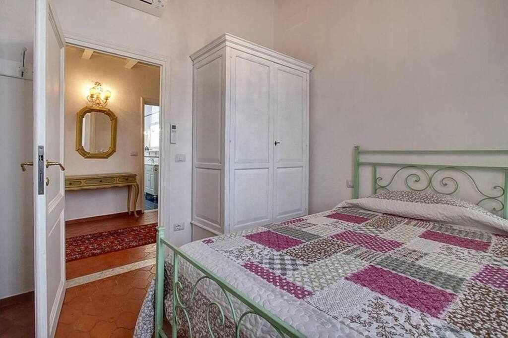 شقة Santa Croce Elegant With Garage فلورنس المظهر الخارجي الصورة