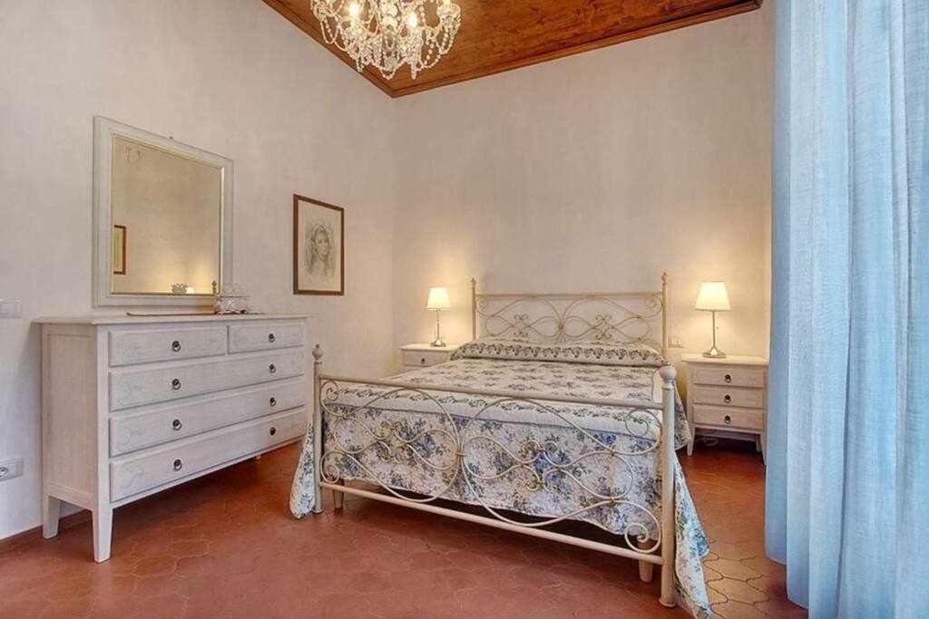 شقة Santa Croce Elegant With Garage فلورنس المظهر الخارجي الصورة
