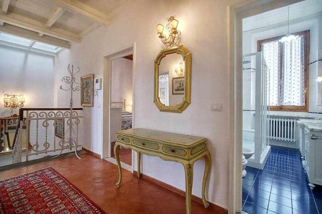 شقة Santa Croce Elegant With Garage فلورنس المظهر الخارجي الصورة