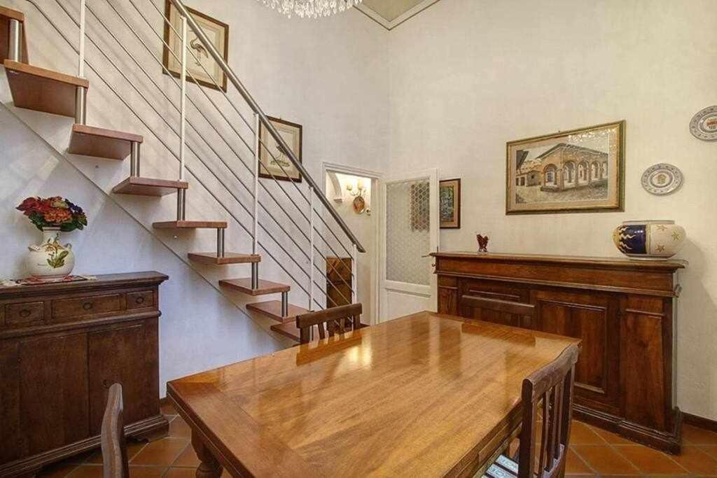 شقة Santa Croce Elegant With Garage فلورنس المظهر الخارجي الصورة